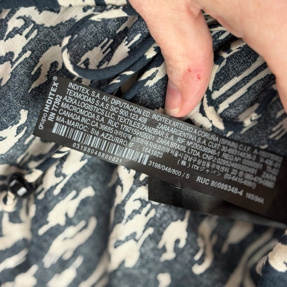 Zara “The Ava Top” Ikat Print Sleeveless Blouse – Sz S (NWT) - Picture 7 of 14